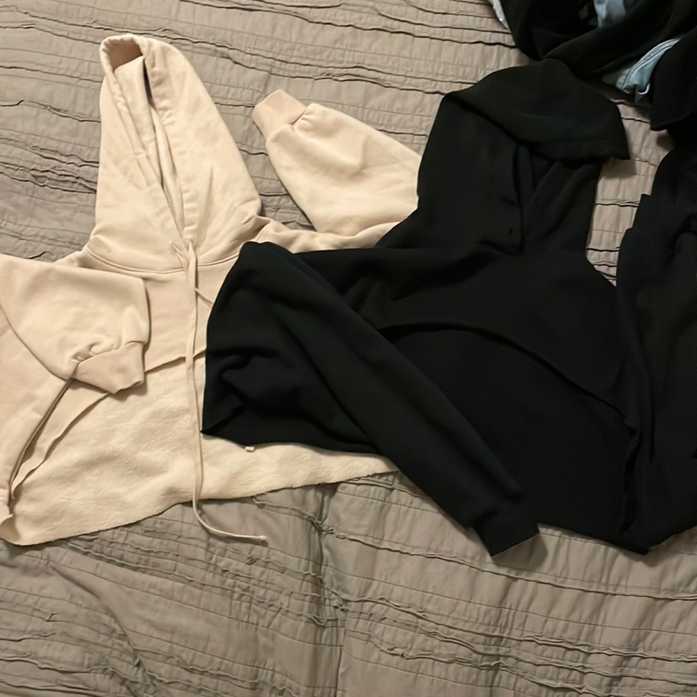 Cropped Hoodies! Fits All ( M,L,XL), Target Brand, Tan, Black